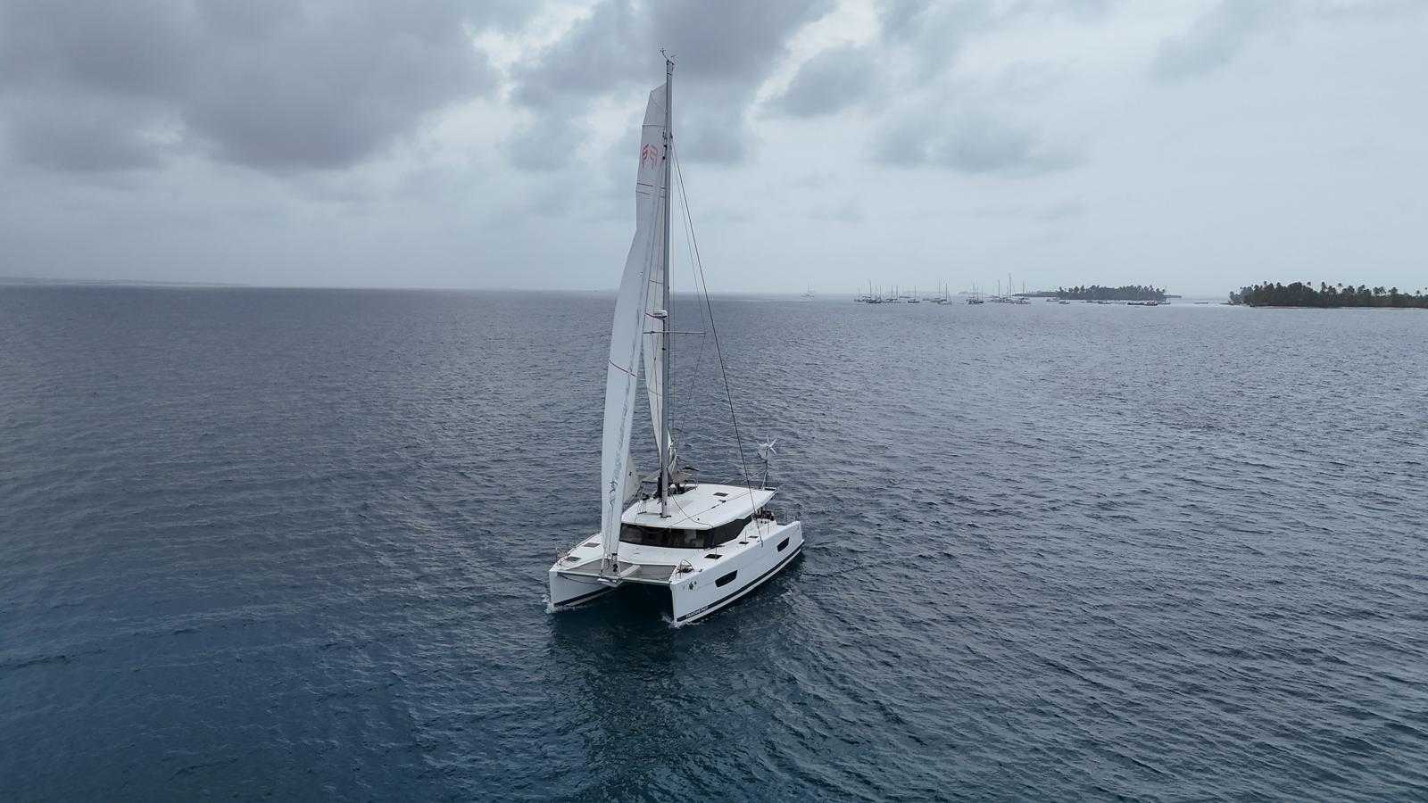 Lucia 40 in Linton Bay Panama